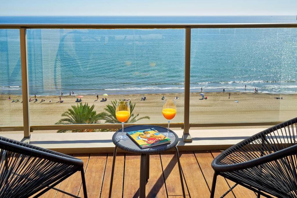 Apartamento D&R Penthouse On The Beach Málaga Exterior foto